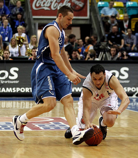 英超赛场上 英超赛场上