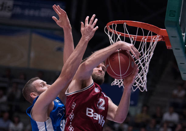 进一步缩小 进一步缩小