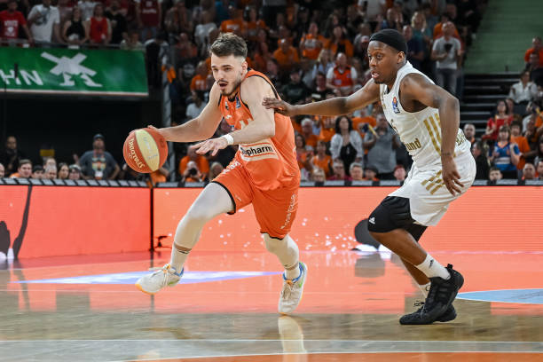 季表现最出 季表现最出