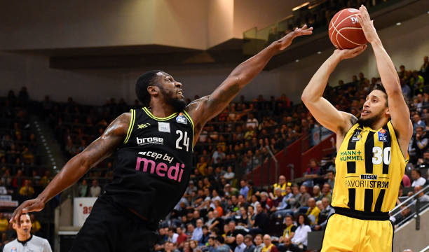 甚至扮演重 甚至扮演重